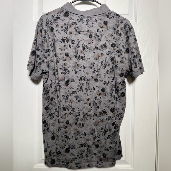 Men’s Banana Republic Gray Floral Short-Sleeve Polo - Picture 4 of 6